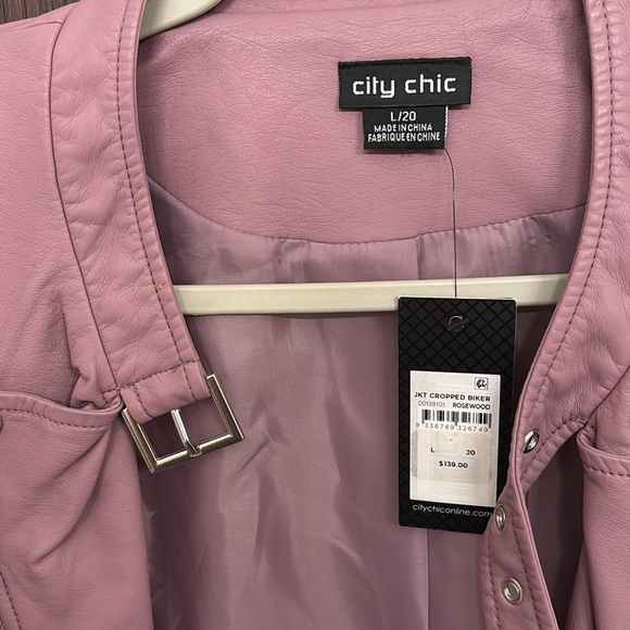 City Chic Women's Cropped Faux Leather Moto Jacket Mauve Size 20 - Picture 5 of 5
